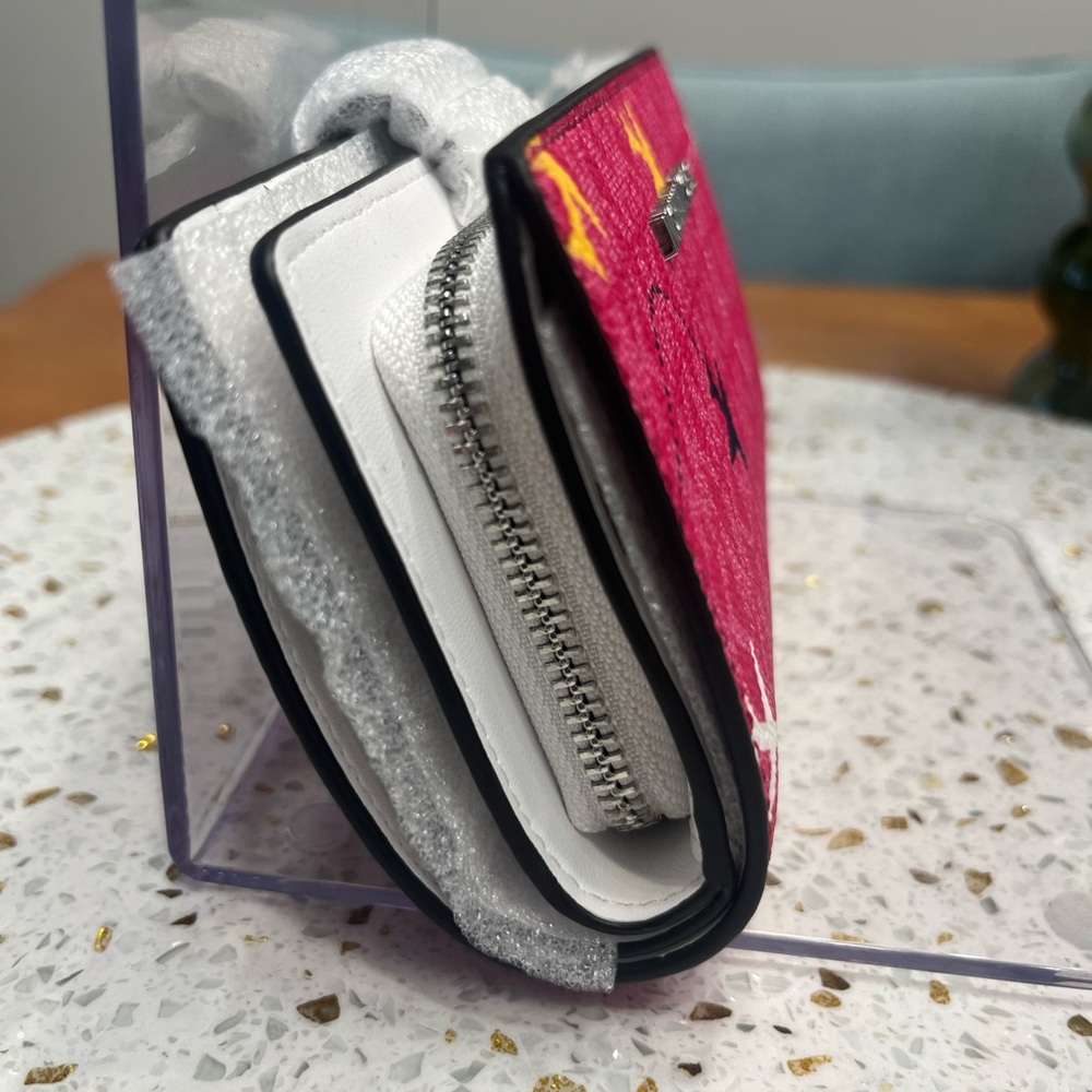 Michael Kors Jetset Pink Dragonfruit Wallet with Airplane Print - Picture 5 of 9